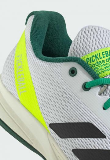 Теннисные кроссовки