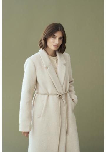 Шерстяное пальто