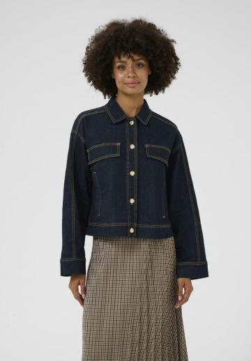 Джинсовая куртка