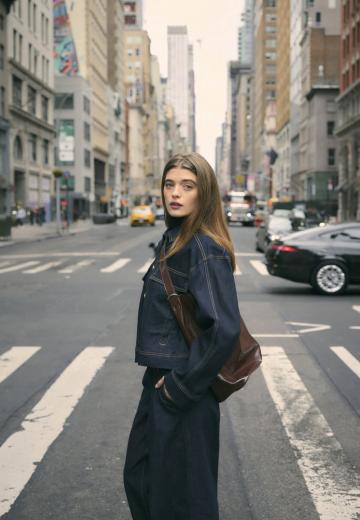 Джинсовая куртка