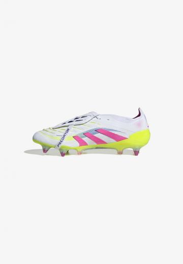 Футбольные бутсы