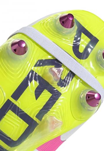 Футбольные бутсы