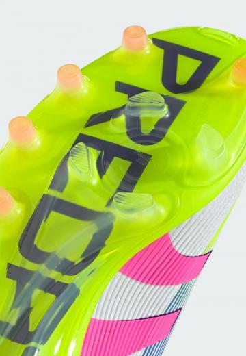 Футбольные бутсы