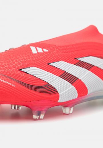 Футбольные бутсы