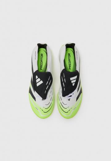 Футбольные бутсы