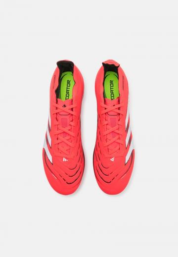 Футбольные бутсы