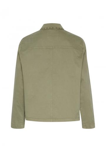 Куртка с накладнымит карманами