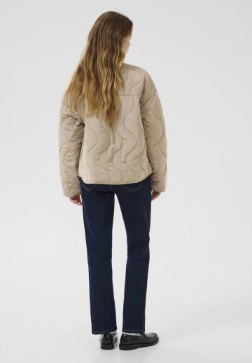 Куртка с накладнымит карманами