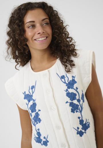 Джинсовая жилетка