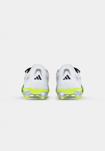 Футбольные бутсы