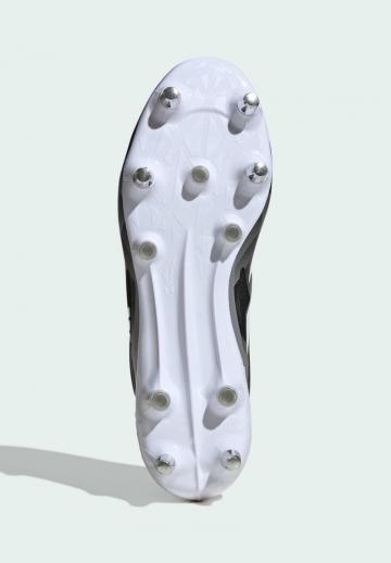 Футбольные бутсы