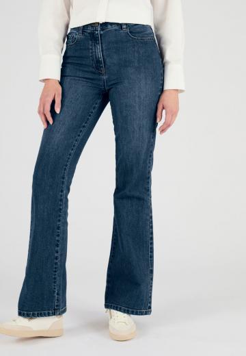 Клешеные джинсы