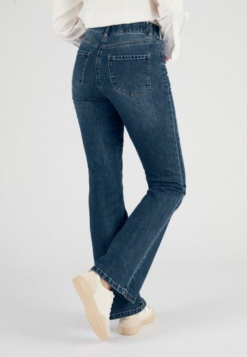 Клешеные джинсы