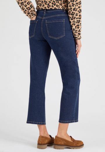 Короткие джинсы