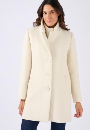 Короткое пальто