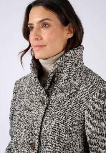 Короткое пальто