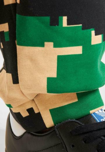 Спортивные штаны