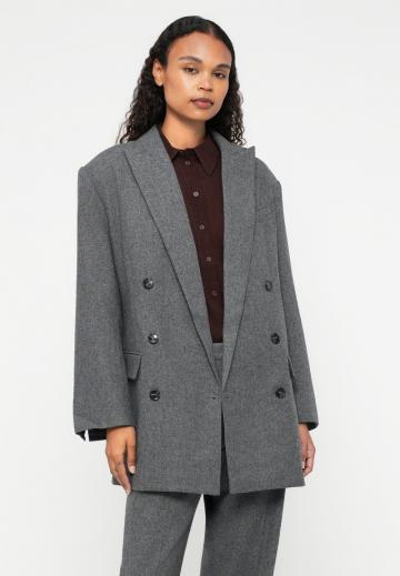 Длинный блейзер