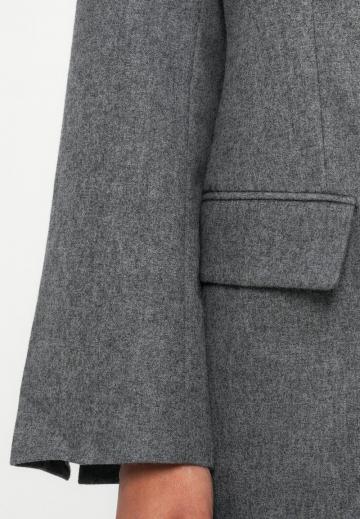 Длинный блейзер