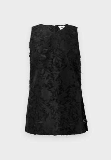 Блузка без рукавов