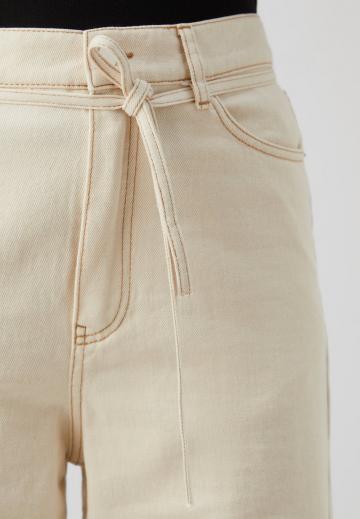 Клешеные джинсы