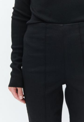 Клешеные брюки