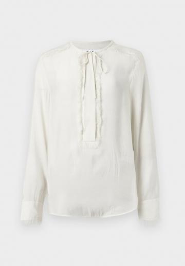 Атласная блузка