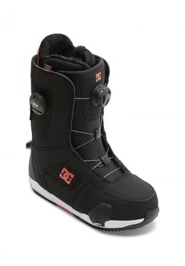 Спортивные сапоги