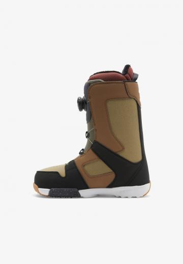 Спортивные сапоги