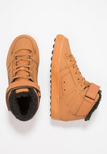 Высокие кеды