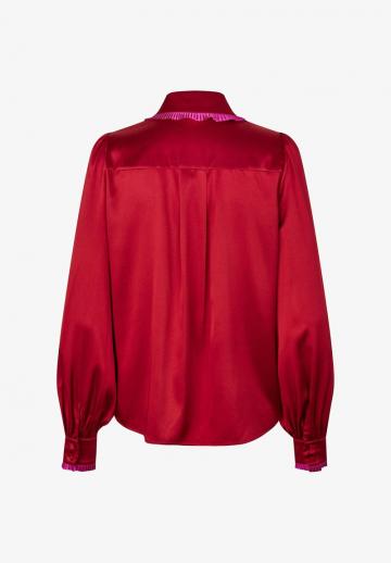 Шелковая блузка