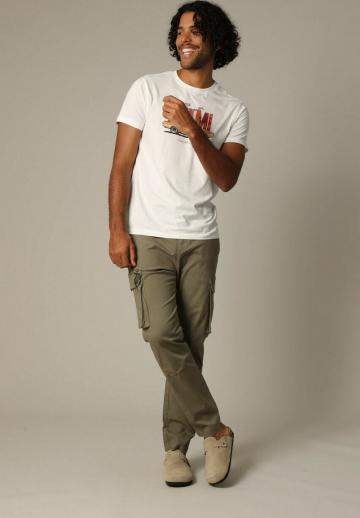 Брюки с накладными карманами