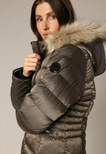 Зимняя куртка