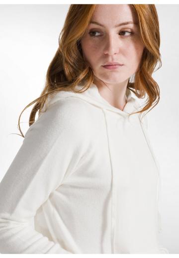 Пуловер с капюшоном