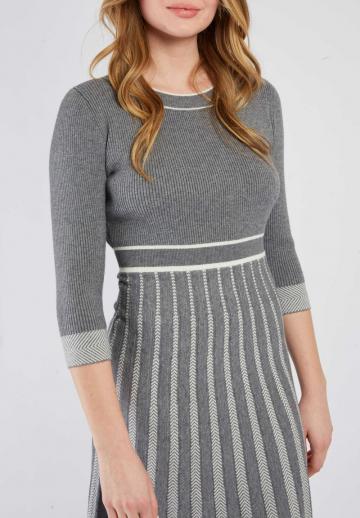 Вязаное платье