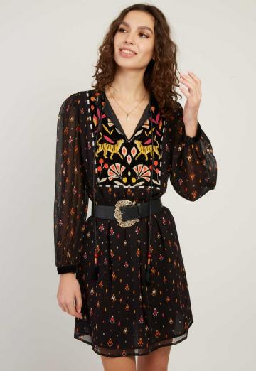 Короткое платье