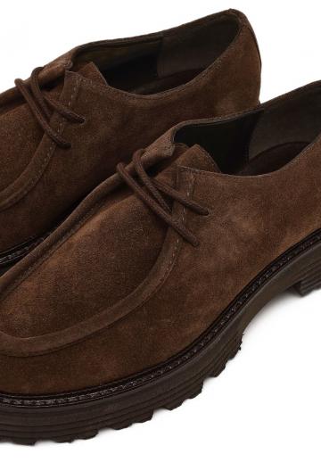 Туфли на шнуровке