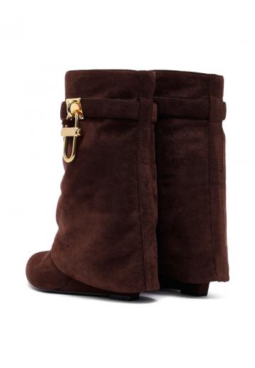 Сапожки на танкетке