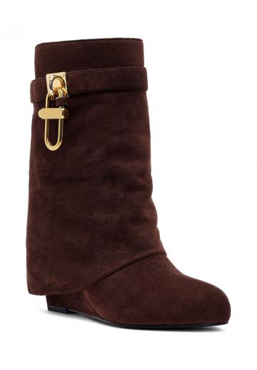 Сапожки на танкетке