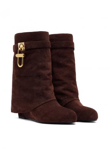 Сапожки на танкетке