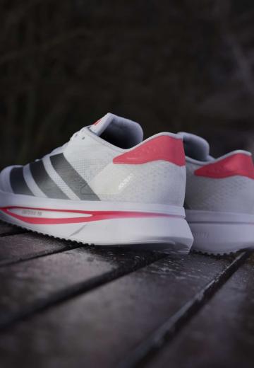 Беговые кроссовки