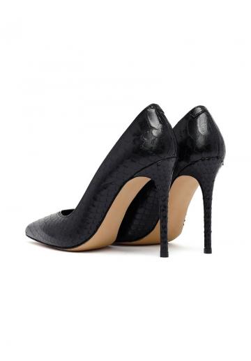 Туфли на высоком каблуке