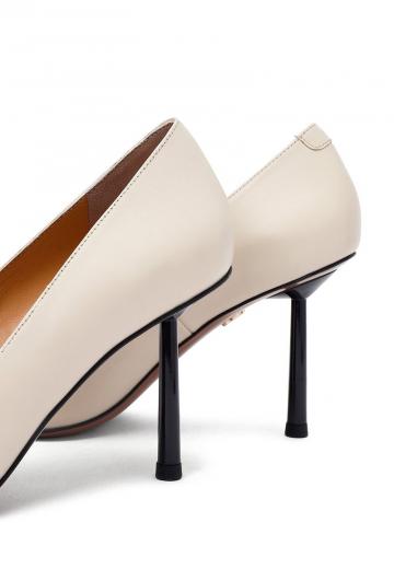 Туфли на высоком каблуке