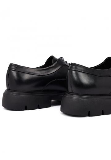 Ботинки на шнуровке