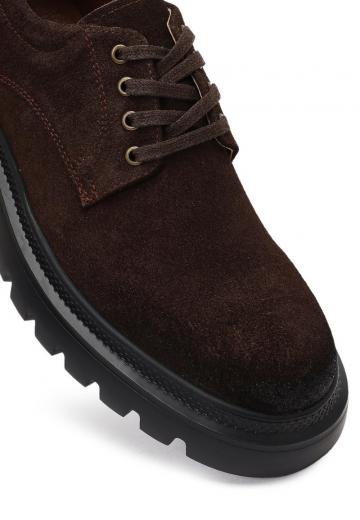 Ботинки на шнуровке