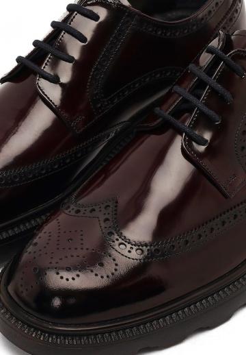 Ботинки на шнуровке