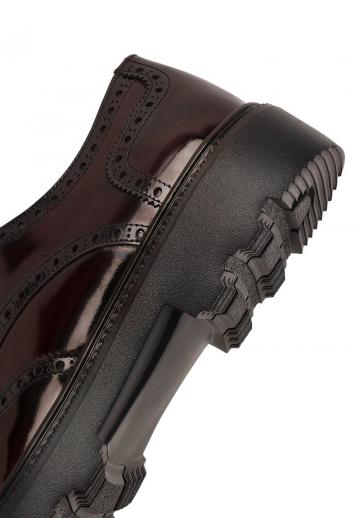 Ботинки на шнуровке