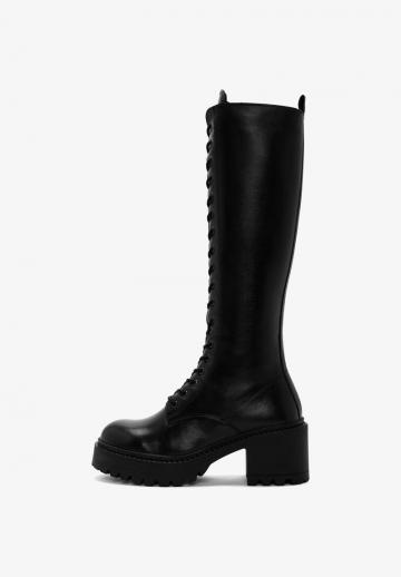 Сапоги на шнуровке