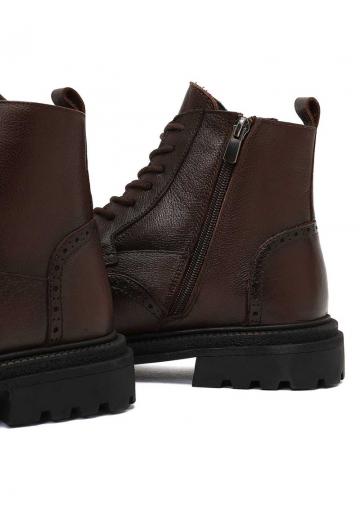 Ботинки на шнуровке