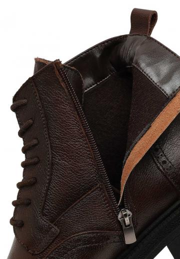 Ботинки на шнуровке